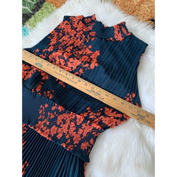 Nanette Lepore dress - Picture 4 of 8